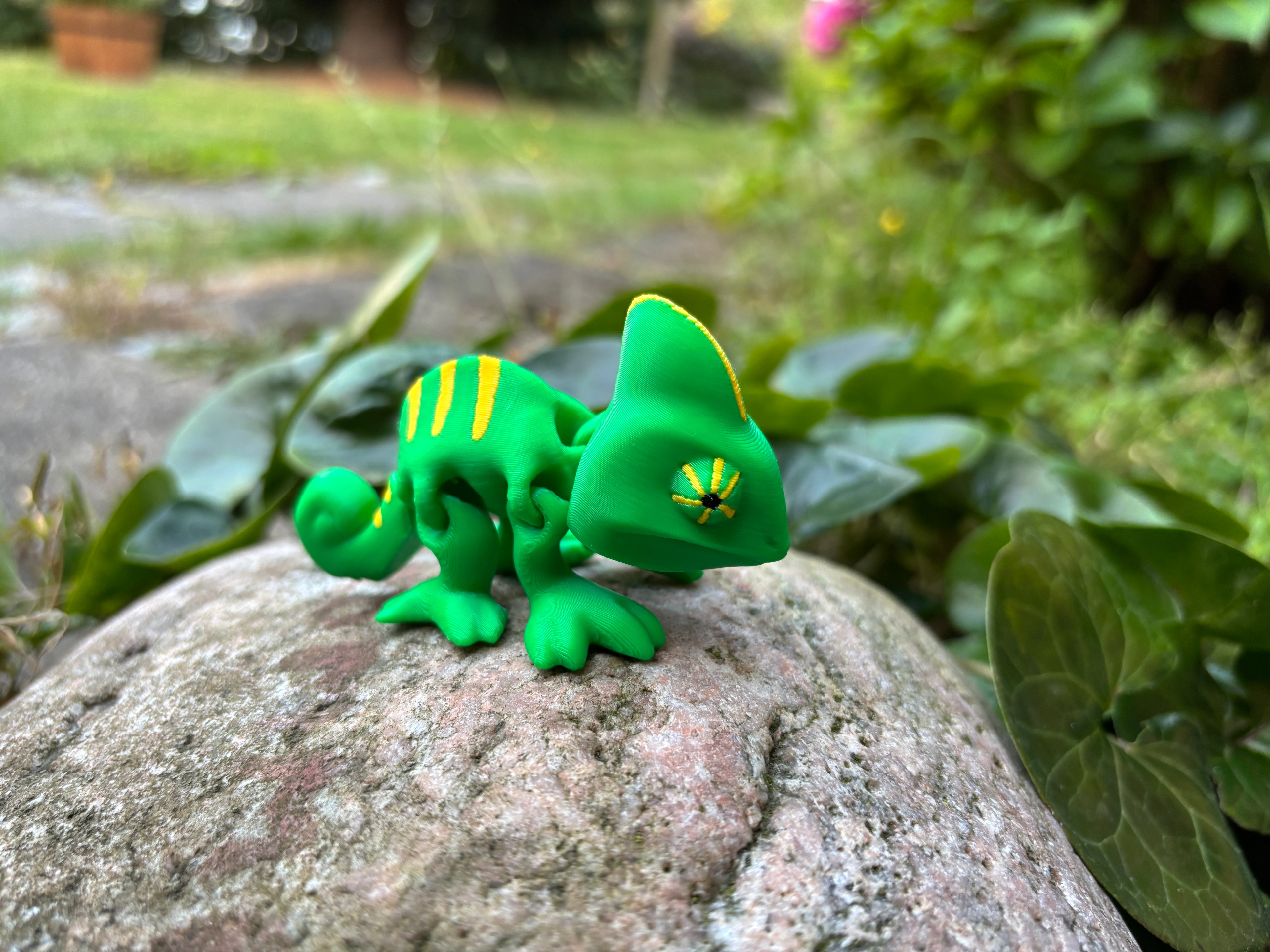 Zazu & Luma, the Color-Change Chameleons of Whispering Jungle